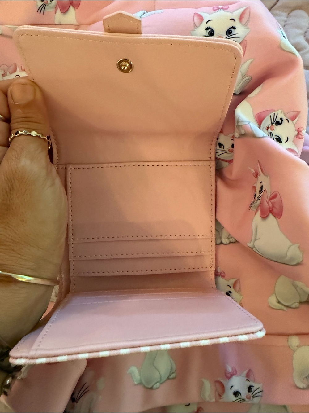 Blackmilk Marie Disney
Short Overalls with Marie Disney wallet - Picture 10 of 11